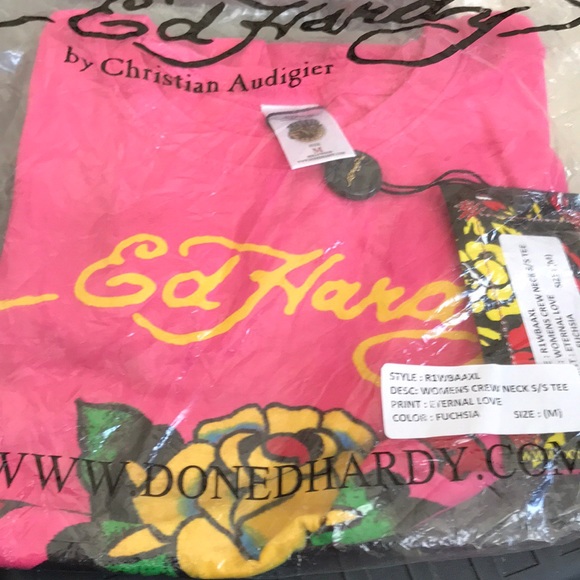 Ed Hardy Women’s Tee Shirt NWT - Picture 2 of 4